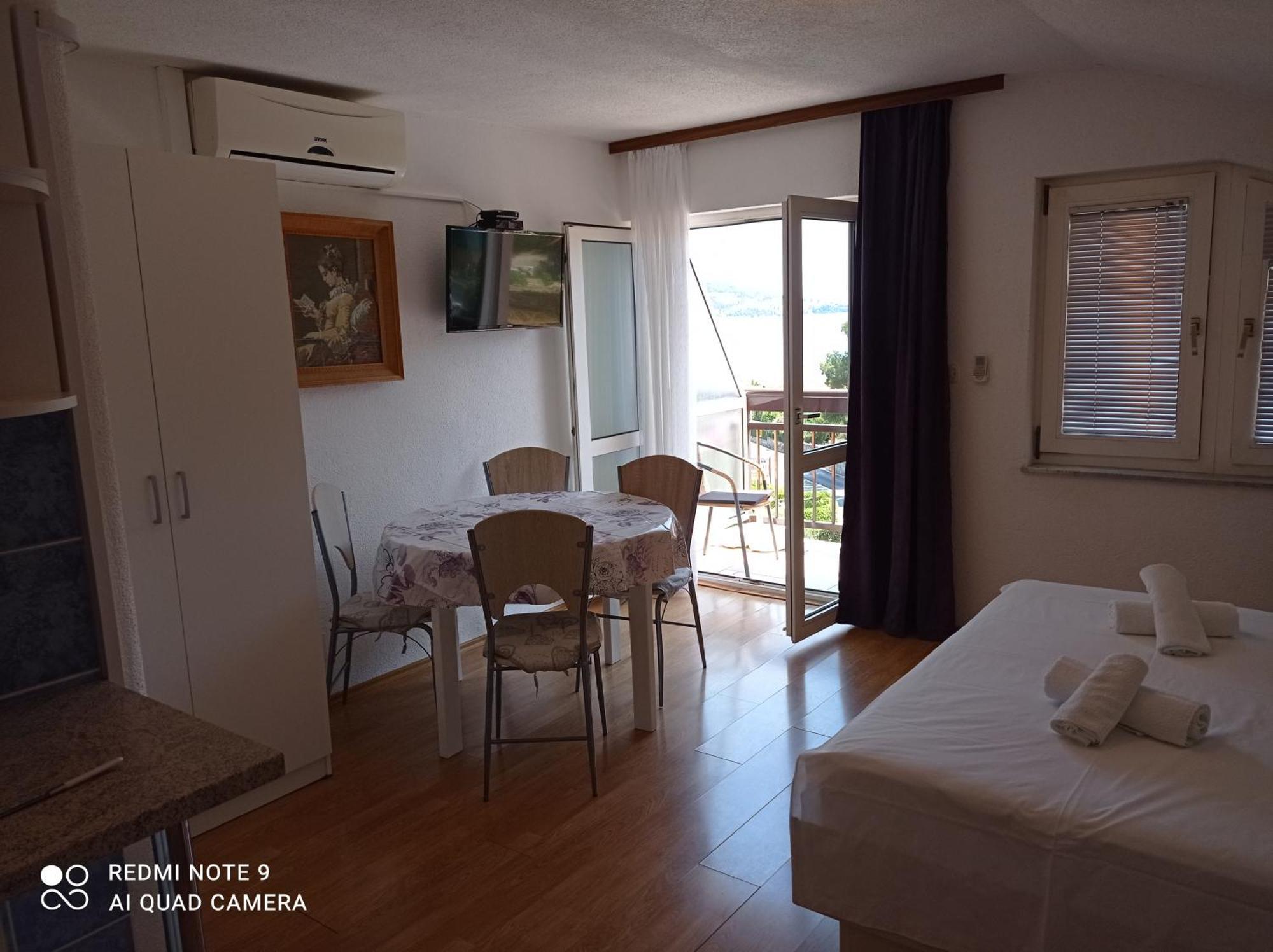 Apartments Mihovil Omiš Quarto foto